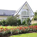 Domino Vila Palanga